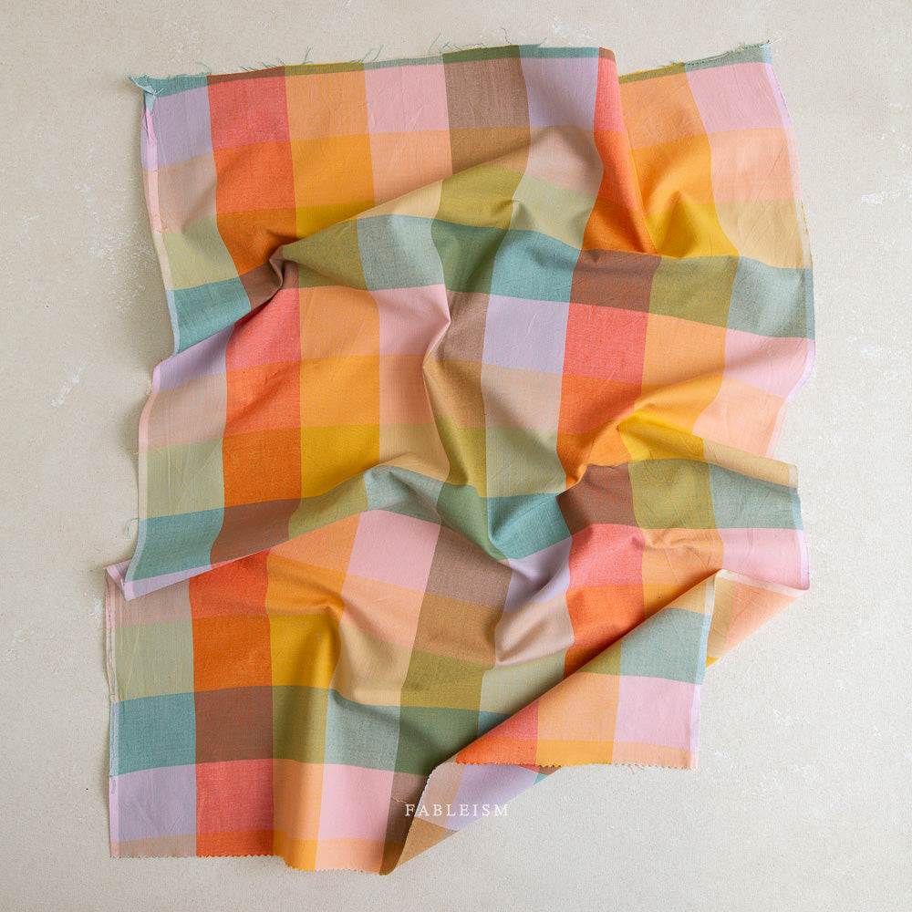 Wide Happy Checkers in Bloom | Lumiere